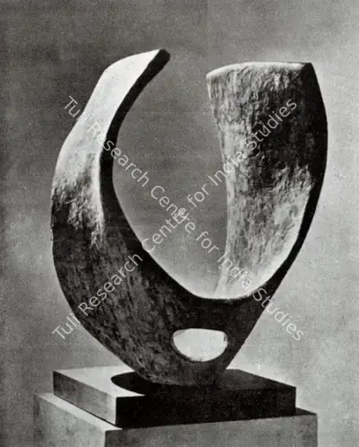 Barbara Hepworth (Artist), Curved Form (Travalgan), 1956, Sculpture