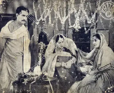 Dwarka Divecha (Cinematographer), Rattan, 1944, Photographic Still