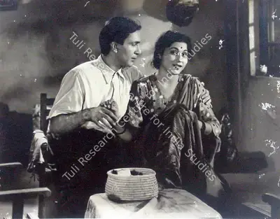 Vaikunth Kunkalekar (Cinematographer), Garm Coat, 1955, Photographic Still