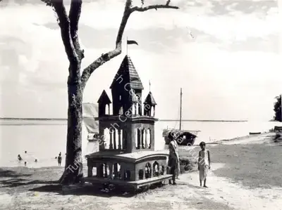 Soumendu Roy (Cinematographer), Teen Kanya, 1961, Photographic Still