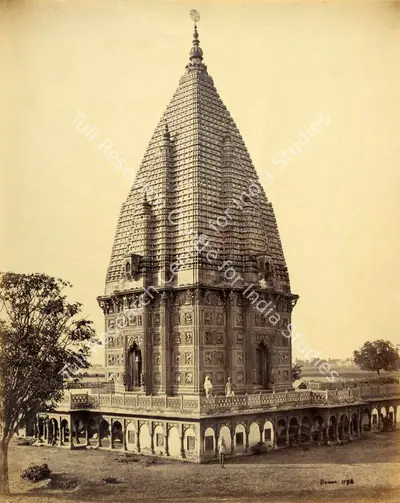 Samuel Bourne (Photographer), Sumeree Temple at Ramnaggur, from the Tank, 1865, Antiquarian Photograph