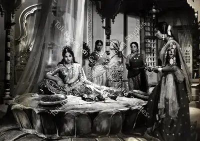 Anant Wadadeker (Cinematographer), Subhadra Haran, 1963, Photographic Still