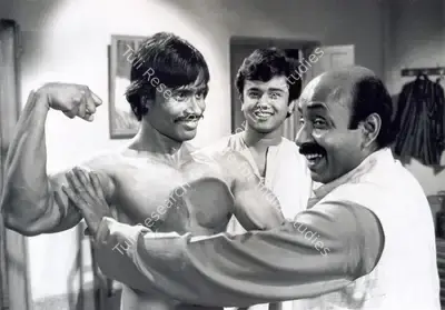 Soumendu Roy (Cinematographer), Joi Baba Felunath, 1979, Photographic Still