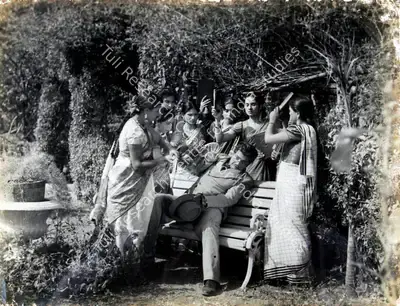Gajanan Jagirdar (Director), Charno Ki Dasi, 1941, Photographic Still
