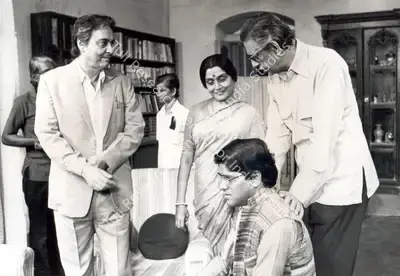 Nemai Ghosh (Still Photographer), Ganashatru, 1990, Working Still