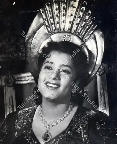 A.J. Dosani (Producer), Teen Sardar, 1955, Photographic Still