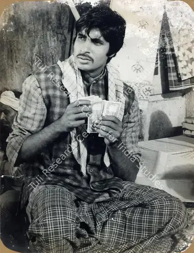 Barjatya, Tarachand (Producer), Saudagar, 1973 | Photographic Still | CinemaEducation | 00553867