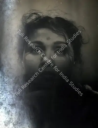 Ramchandra Thakur (Director), Garibi, 1949, Photographic Still