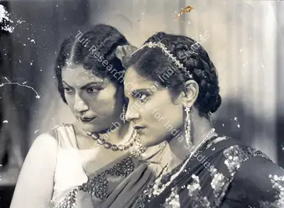 Gunjal (Director), Mahamaya, 1936, Photographic Still