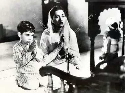 D.D. Kashyap (Producer), Do Sitare, 1951, Photographic Still
