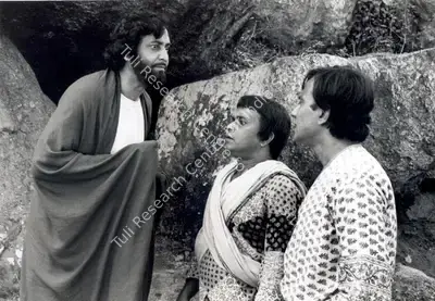 Soumendu Roy (Cinematographer), Hirak Rajar Deshe, 1980, Photographic Still