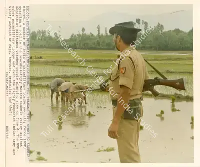 Meraj (Photographer), Del03C: Feature: Srinagar, India: 8June90 - Fro Release With Story Bc - Kashmir - Rights, 1990, Contemporary Photograph