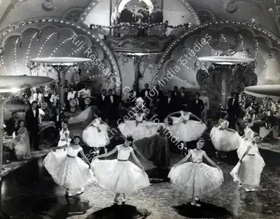 Radhu Karmakar (Cinematographer), Shree 420, 1955, Photographic Still