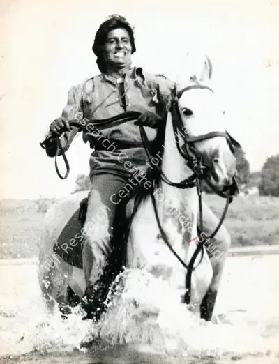 Manmohan Desai (Producer), Mard, 1985, Photographic Still