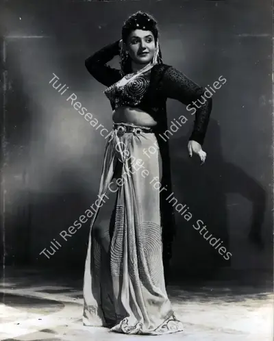 Jayant Desai (Director), Hazaar Raten, 1953, Photographic Still