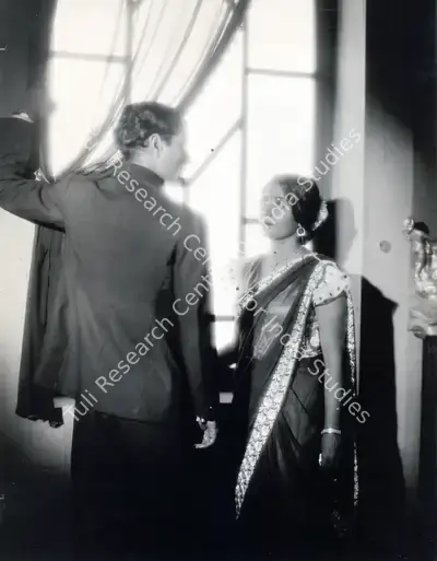 Moti B. Gidwani (Director), Do Aurate, 1937, Photographic Still