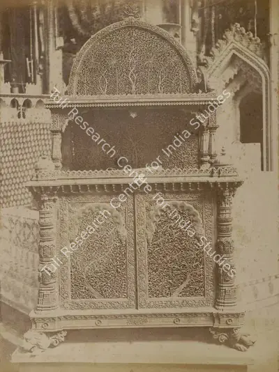 Shew Shankar Narayan (Photographer), Ahmedabad Cabinet in carved Wood with Designs copied from Ancient Mosques - Bombay Court, Front View, 1883, Antiquarian Photograph