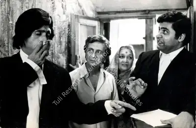 Virendra Saini (Cinematographer), Mohan Joshi Haazir Ho, 1984, Photographic Still