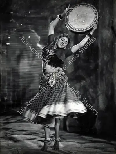 Tara Dutt (Cinematographer), Jis Desh Men Ganga Behti Hai, 1960, Photographic Still