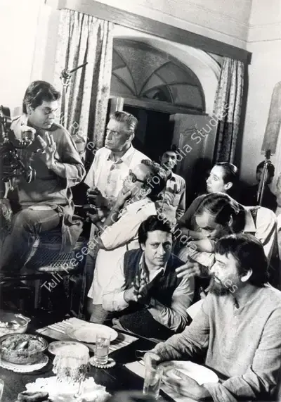 Nemai Ghosh (Still Photographer), Shakha Proshakha, 1991, Working Still