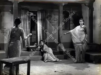 Sohrab Modi (Producer), Mera Ghar Mere Bachchay, 1960, Photographic Still