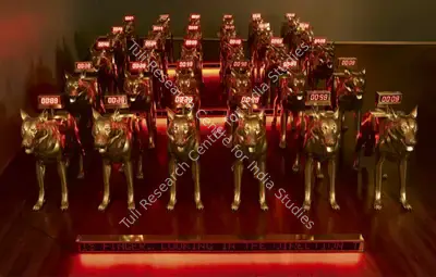 T.V. Santhosh (Artist), Houndingdown, 2008, Sculpture