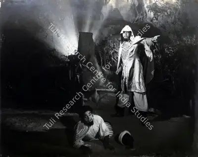 Harish (Director), Dakoo Ki Ladki, 1954, Photographic Still