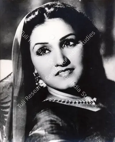 Faredoon A. Irani (Cinematographer), Anmol Ghadi, 1946, Photographic Still