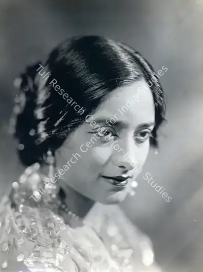Rustom B. Irani (Cinematographer), Sarla, 1936, Photographic Still