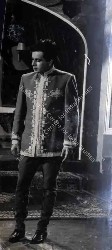 Faredoon A. Irani (Cinematographer), Kohinoor, 1960, Photographic Still