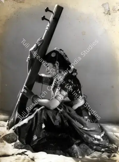 Bipin Gajjar (Cinematographer), Patrani, 1956, Photographic Still