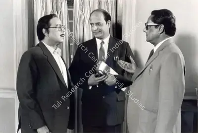 Barun Raha (Cinematographer), Shakha Proshakha, 1991, Photographic Still
