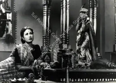 Sudhin Majumdar (Cinematographer), Bandhan, 1956, Photographic Still