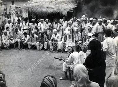 Apurba Bhattacharjee (Cinematographer), Mujhe Jeene Do, 1963, Photographic Still