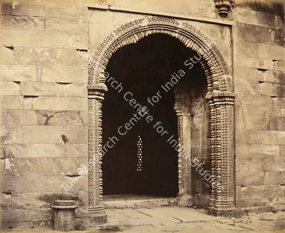 Samuel Bourne (Photographer), North entrance, or doorway of Alaoodeens Gateway, 1865, Antiquarian Photograph