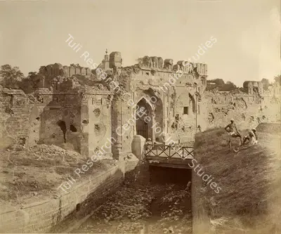 Felice Beato (Photographer), Cashmere Gate, Delhi, 1858, Antiquarian Photograph