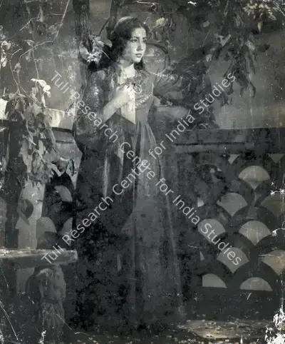 Dilip Gupta (Cinematographer), Yahudi, 1958, Photographic Still