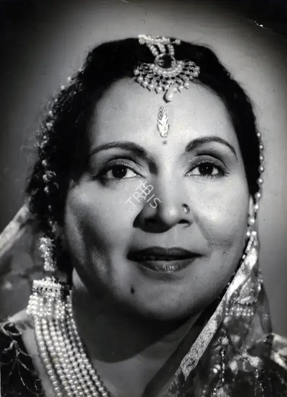 Durga Khote as Jodhabai