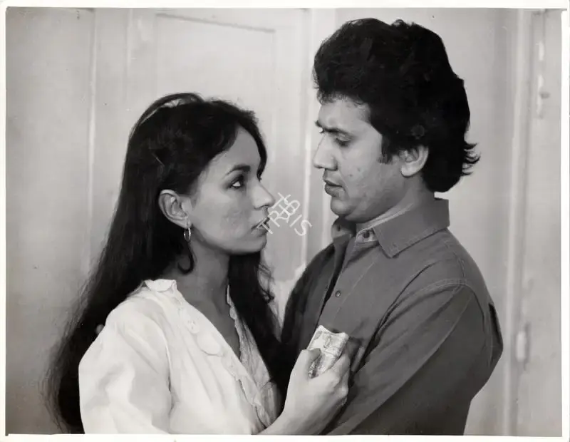 Soni Razdaan as Sujata Suman