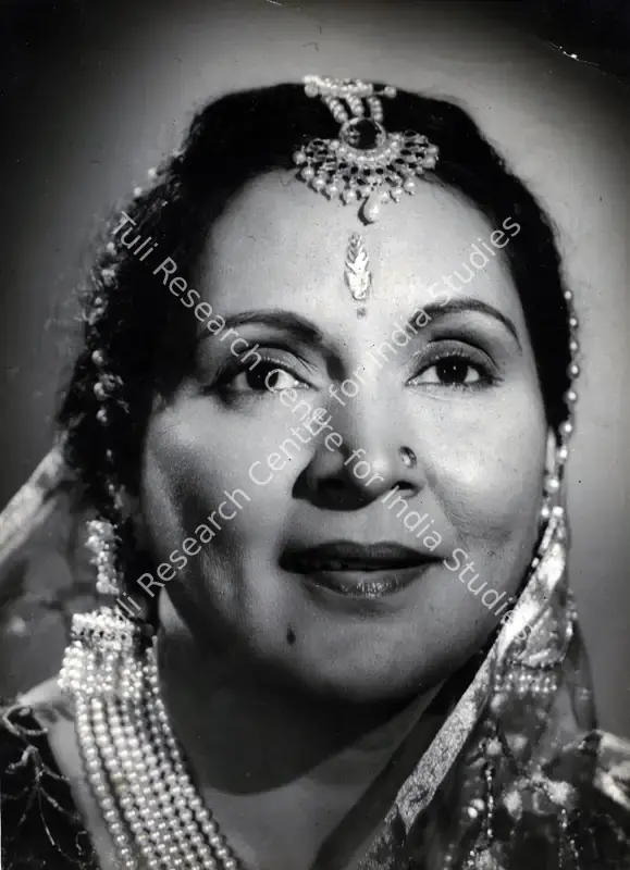 Durga Khote as Jodhabai