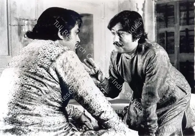 Saeed Jaffrey as Mir Roshan Ali