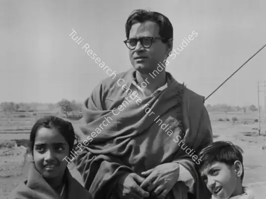 Jhunjhunwala, Radheshyam (Producer), Subarnarekha, 1965 | Photographic Still | CinemaEducation | 00457635