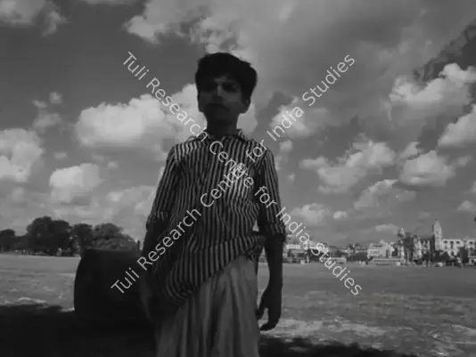 Ghatak, Ritwik (Director), Baari Theke Paaliye, 1959 | Photographic Still | CinemaEducation | 00457612