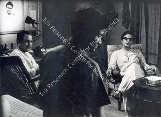 Roy, Soumendu (Cinematographer), Chidiakhana, 1967 | Photographic Still | CinemaEducation | 00891090