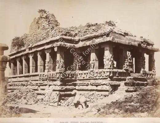 Biggs, Colonel Thomas (Photographer). Iwullee. Ruined Temple. From the South-east - From the album "Architecture in Dharwar and Mysore Published by John Murray. London 1866. Photographs by Dr. William Henry Pigou, Dr. Andrew c.Neill and Col. Thomas Biggs with an historical and descriptive memoir by Colonel Meadows Taylor and  architectural notes by James Fergusson". Albumen print pasted on mount, c.1855 | Antiquarian Photograph | Photography | 00115071