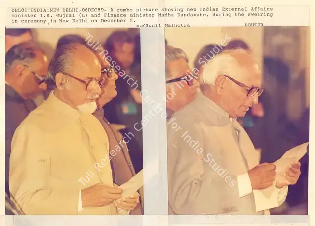 Malhotra, Sunil (Photographer). Del01: India: New Delhi, 06Dec89. Photographic Print, 1989 | Contemporary Photograph | Photography | 00114779