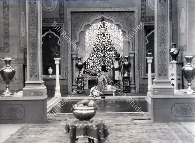 Karani, Pesi (Director), Dagabaz Ashak, 1932 | Photographic Still | CinemaEducation | 00884785