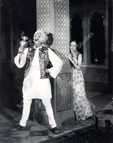 Sarpotdar, N.D. (Director), Chalta Putla, 1935 | Photographic Still | CinemaEducation | 00884609