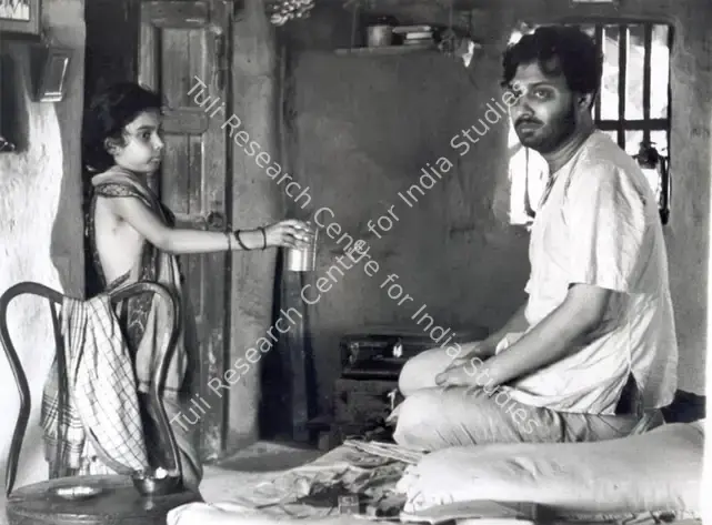 Roy, Soumendu (Cinematographer), Teen Kanya, 1961 | Photographic Still | CinemaEducation | 00891497
