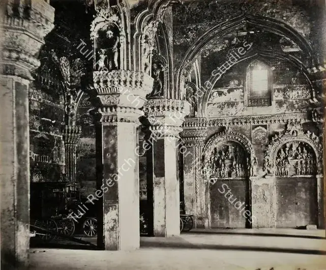 Lyon, Edmund David (Photographer). The Council Chamber, Tanjore Palace. Albumen print pasted on mount, n.d. | Antiquarian Photograph | Photography | 00115704